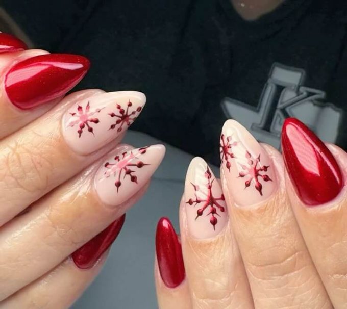 beige and red christmas snow nails designs